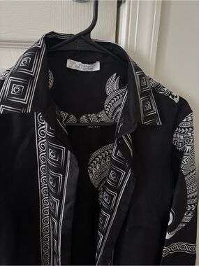 TODAY ONLY SALE
Versace Collection Black & White Geometric Medallion Shirt